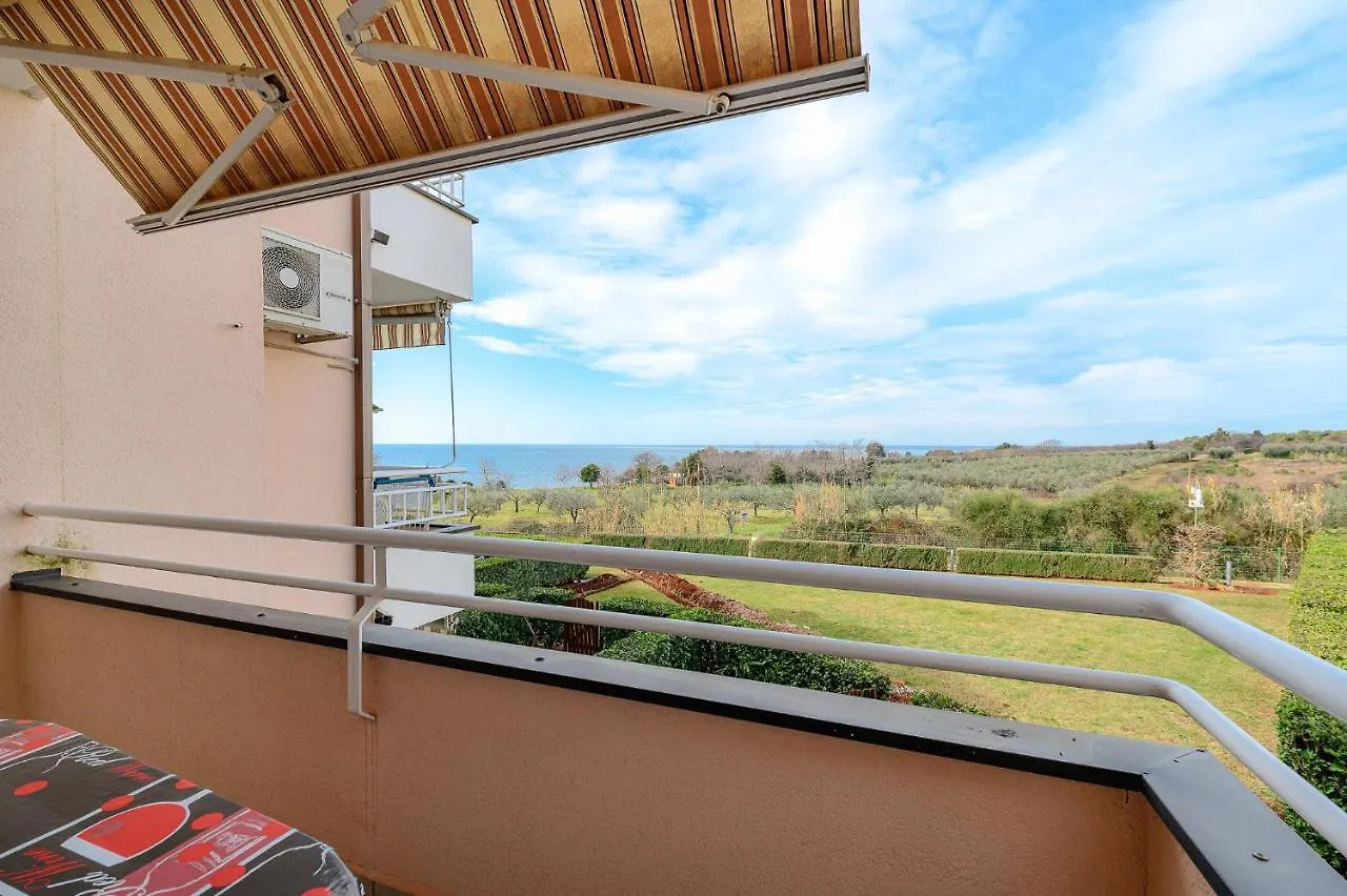 Studio Apartment Flavia 2 Near The Beach, With Seaview In Umag - Zambratija Zambratija (Istria)