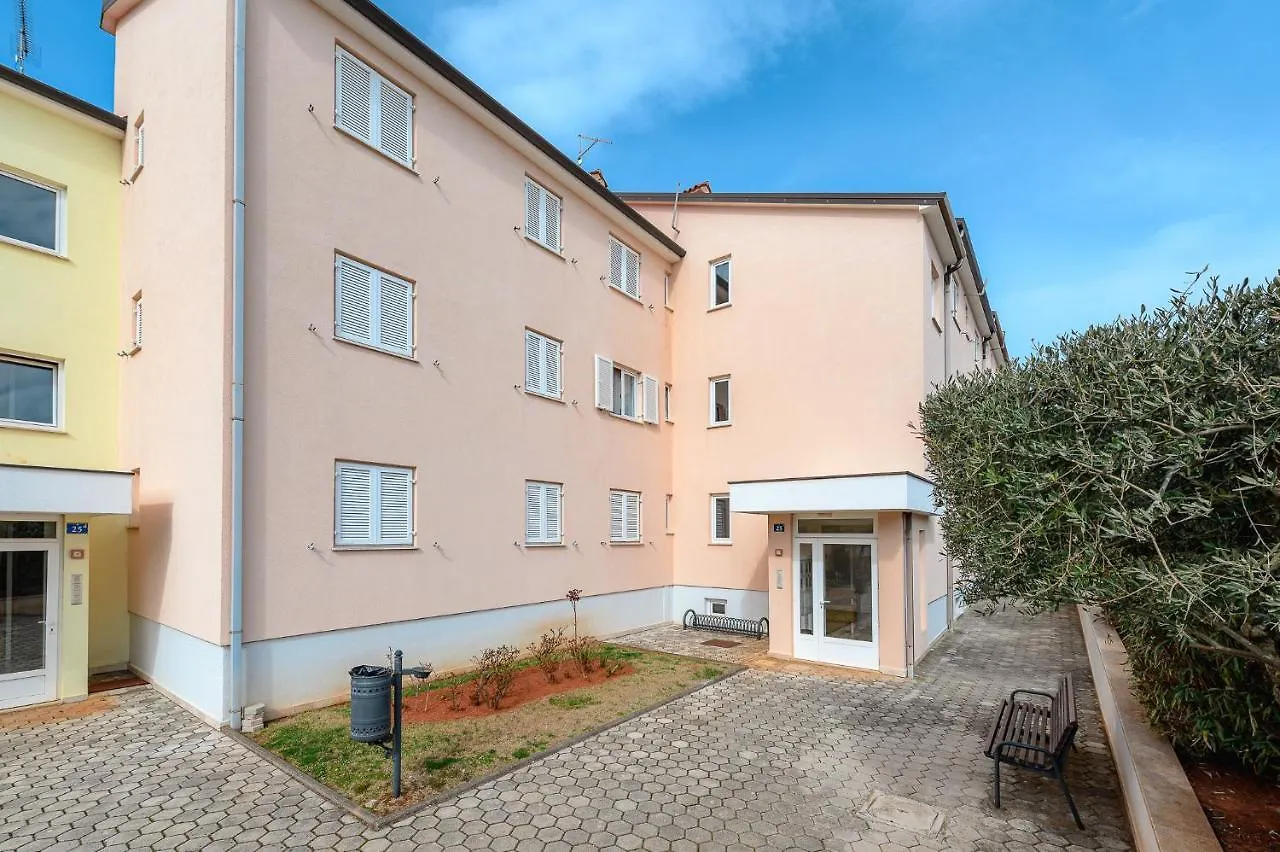 Studio Apartment Flavia 2 Near The Beach, With Seaview In Umag - Zambratija 0*, Zambratija (Istria) Kroatien